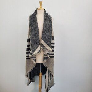 Womens Plaid Fringe Poncho Vest Cardigan One Size Gray Black Striped Long